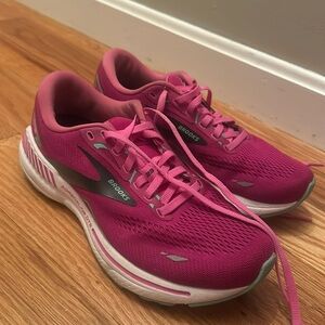 Brooks Adrenaline GTS sneakers
